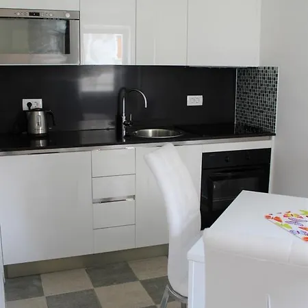 Vila Mate بيت ضيافة روفينج